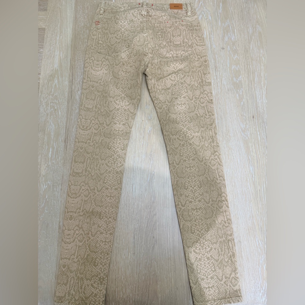 BDG Camel Textured High Rise Pants - Picture 5 of 6